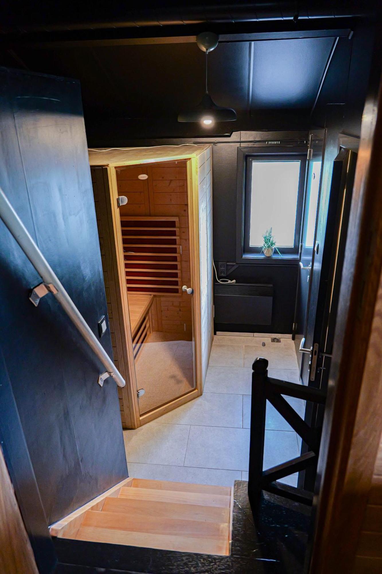 Le Colibri Spa Jacuzzi Дюрби Екстериор снимка