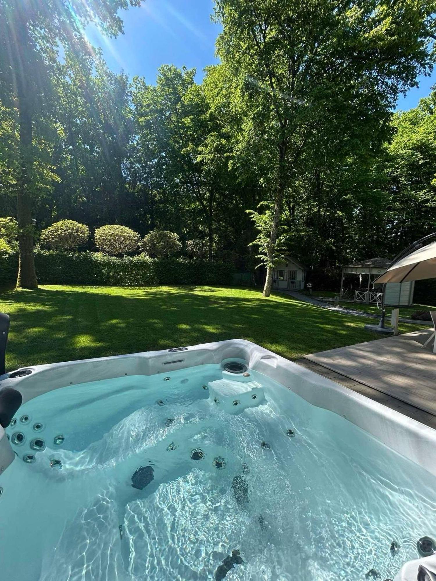 Le Colibri Spa Jacuzzi Дюрби Екстериор снимка