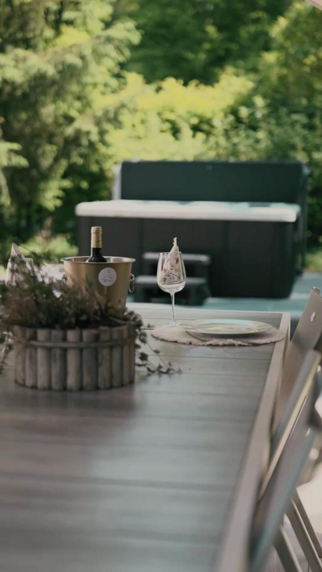 Le Colibri Spa Jacuzzi Дюрби Екстериор снимка
